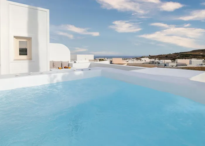 Commercio Suites Santorini